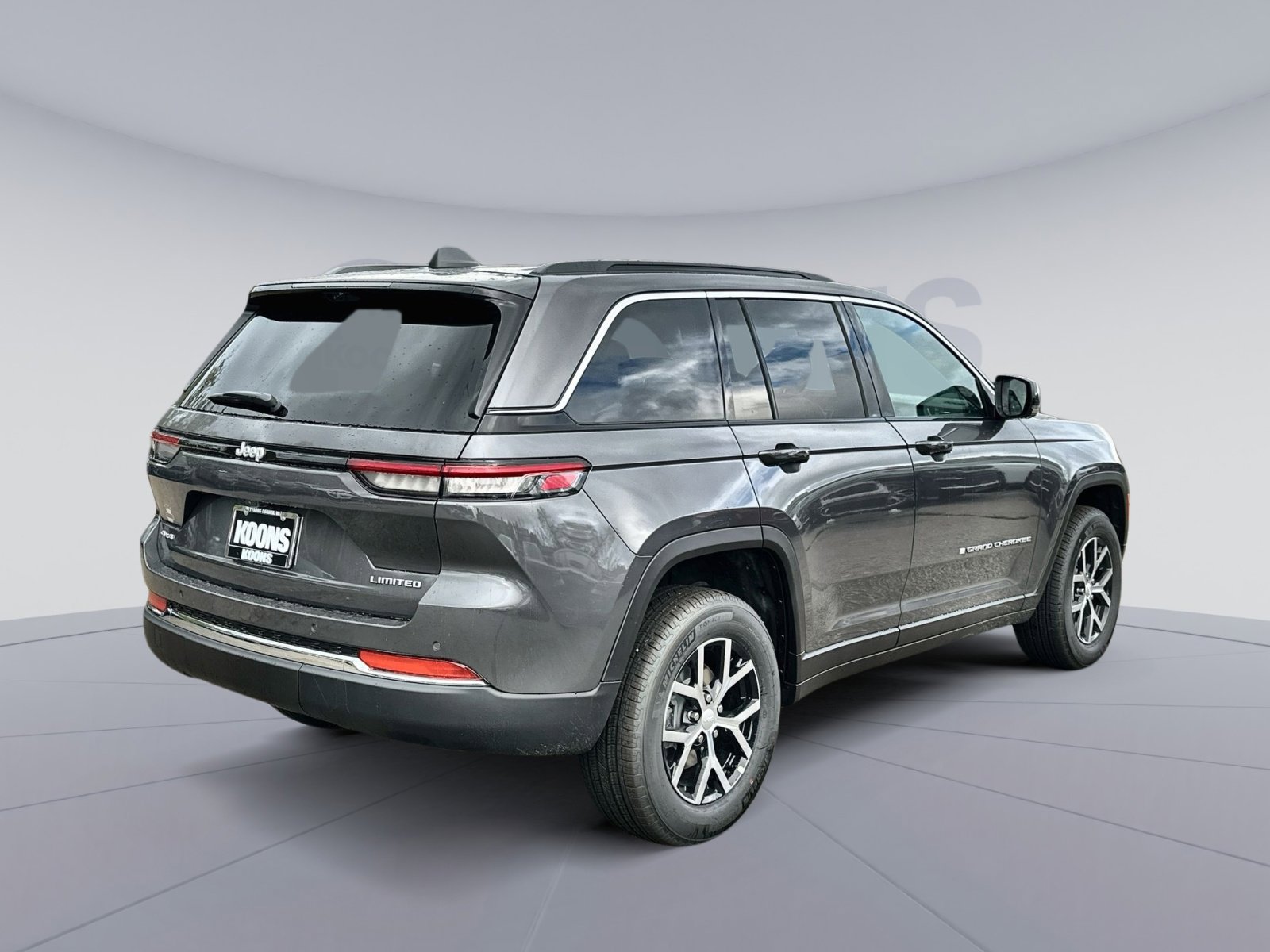 New 2025 Jeep Grand Cherokee Limited w/ Luxury Tech Group II image 7