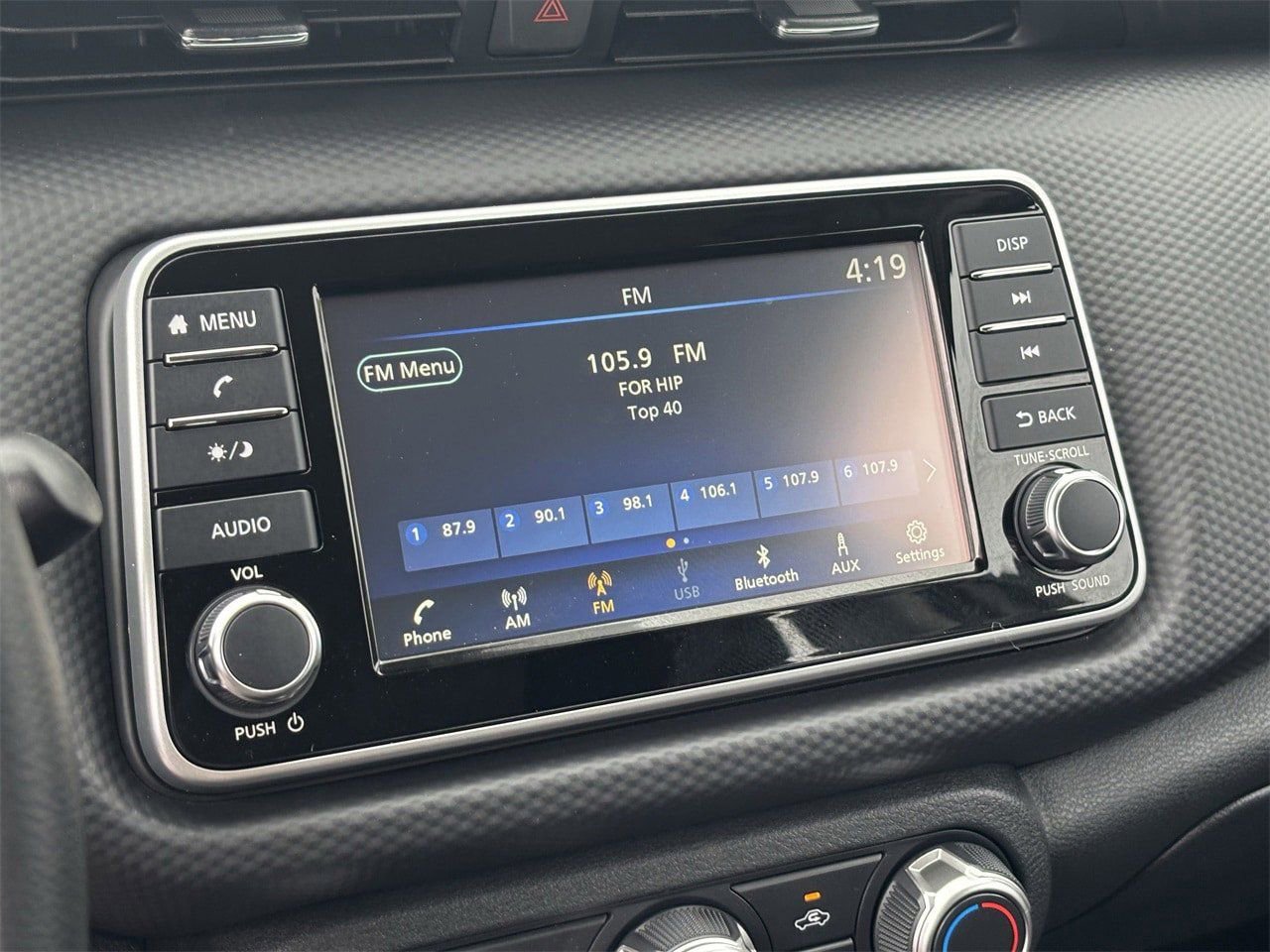 New 2025 Nissan Kicks Play S image 26