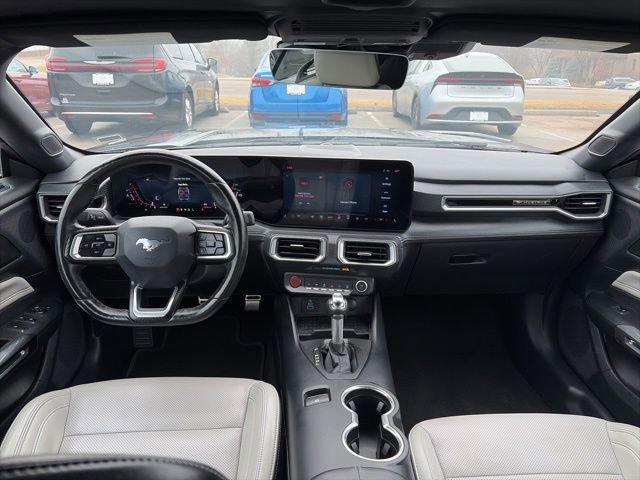 Used 2024 Ford Mustang Premium image 10