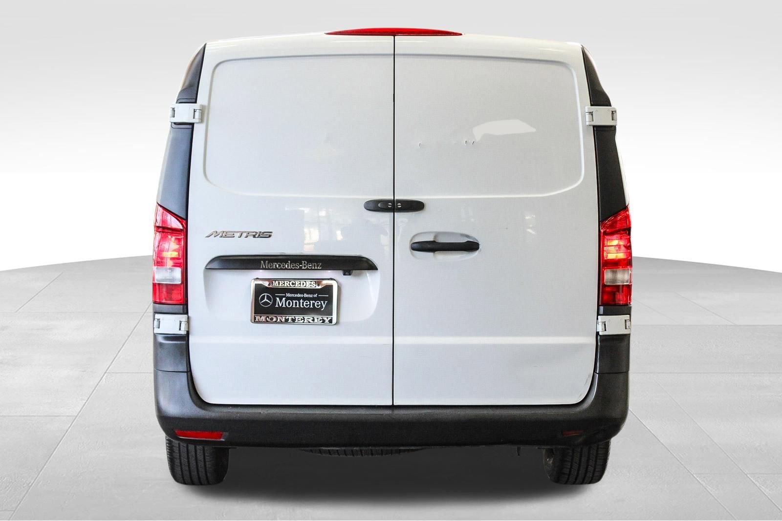 Used 2022 Mercedes-Benz Metris image 7