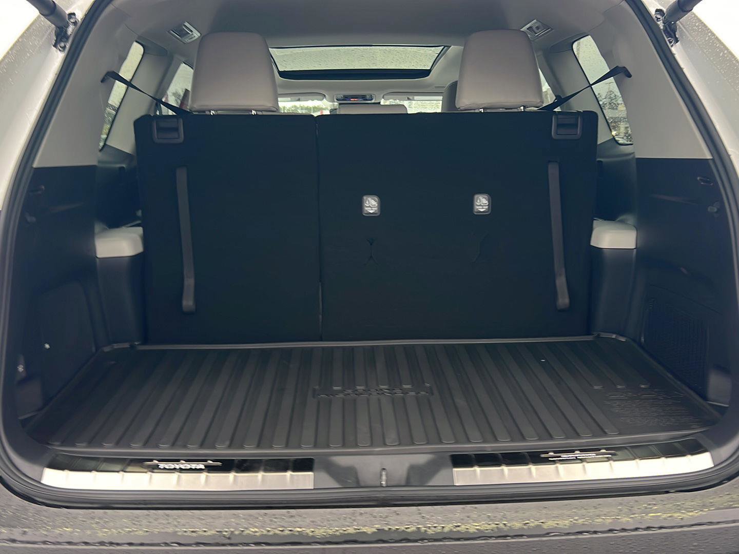 New 2026 Toyota Grand Highlander Limited image 37