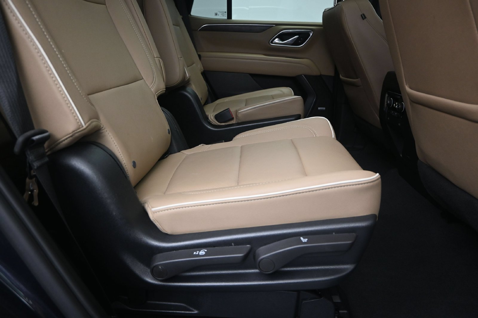 Certified 2023 Chevrolet Tahoe Premier w/ Premium Package 2 RWD image 22