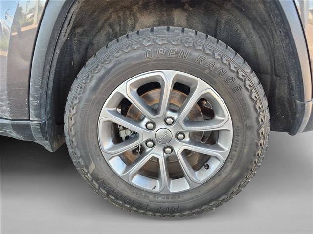 Used 2014 Jeep Grand Cherokee Limited w/ Luxury Group II AWD/4WD image 13