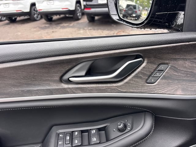 New 2027 Jeep Grand Cherokee Limited AWD/4WD image 15