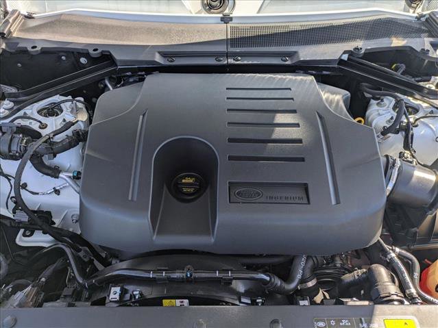 Certified 2023 Land Rover Defender 130 X-Dynamic SE image 24