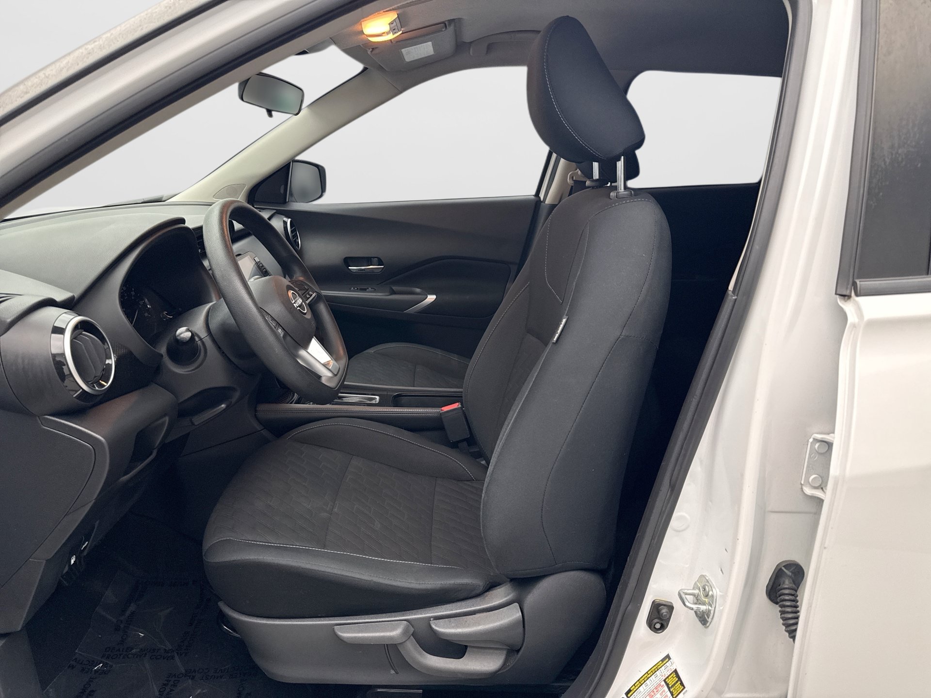 Used 2023 Nissan Kicks SV FWD image 11