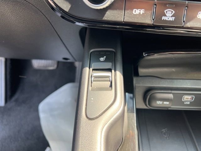 Used 2025 Kia Telluride S image 23