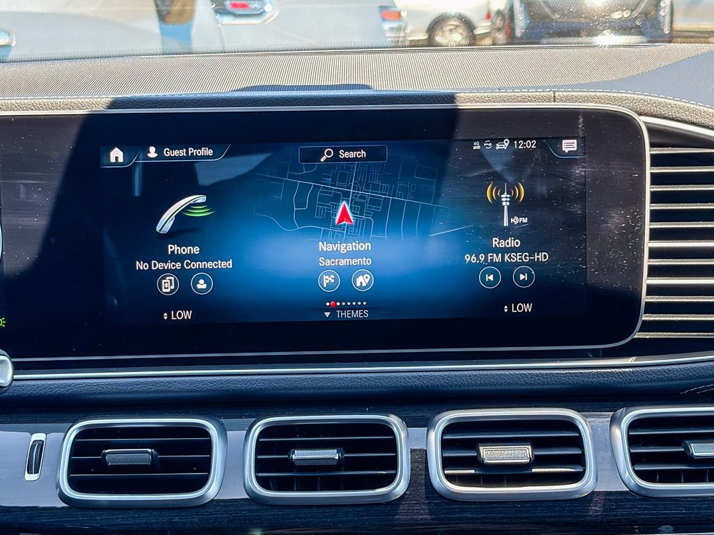 Used 2023 Mercedes-Benz GLS 450 4MATIC image 18