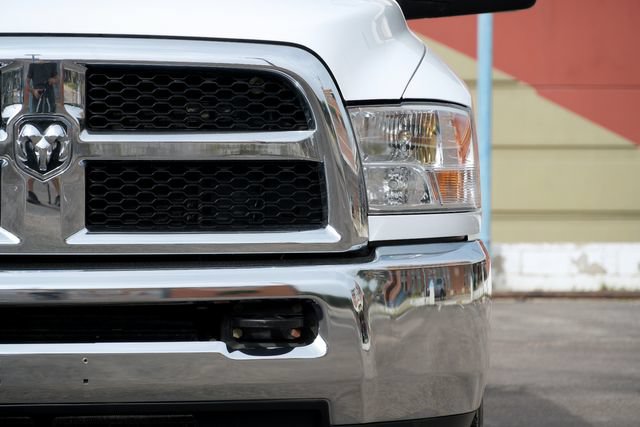 Used 2018 RAM 3500 Tradesman w/ Chrome Appearance Group AWD/4WD image 6
