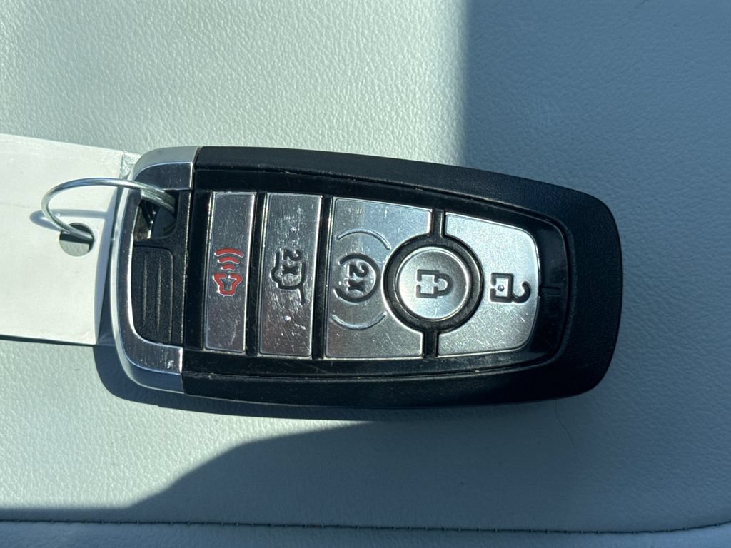 Used 2025 Ford Expedition Platinum w/ Driver's Package AWD/4WD image 45