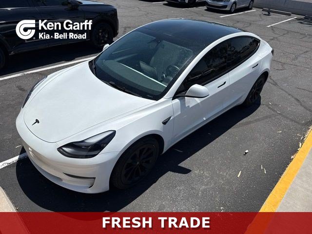 Used 2023 Tesla Model 3 Standard Range RWD image 1