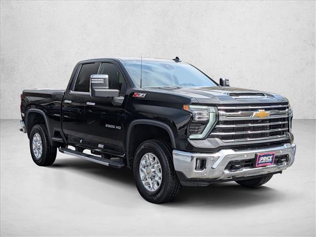 Used 2024 Chevrolet Silverado 2500 LTZ w/ LTZ Plus Package AWD/4WD video 3