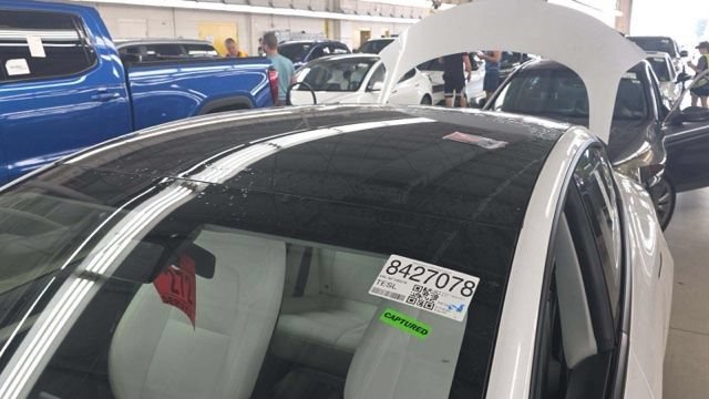 Used 2022 Tesla Model 3 Long Range AWD/4WD image 18