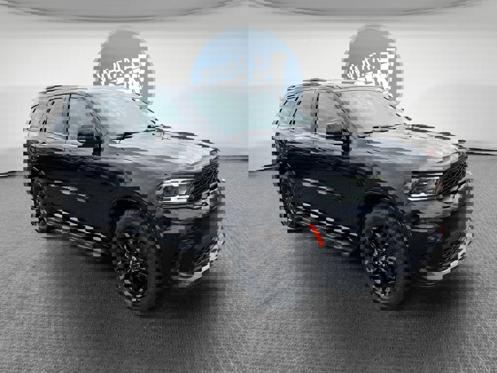 Used 2023 Dodge Durango GT image 1