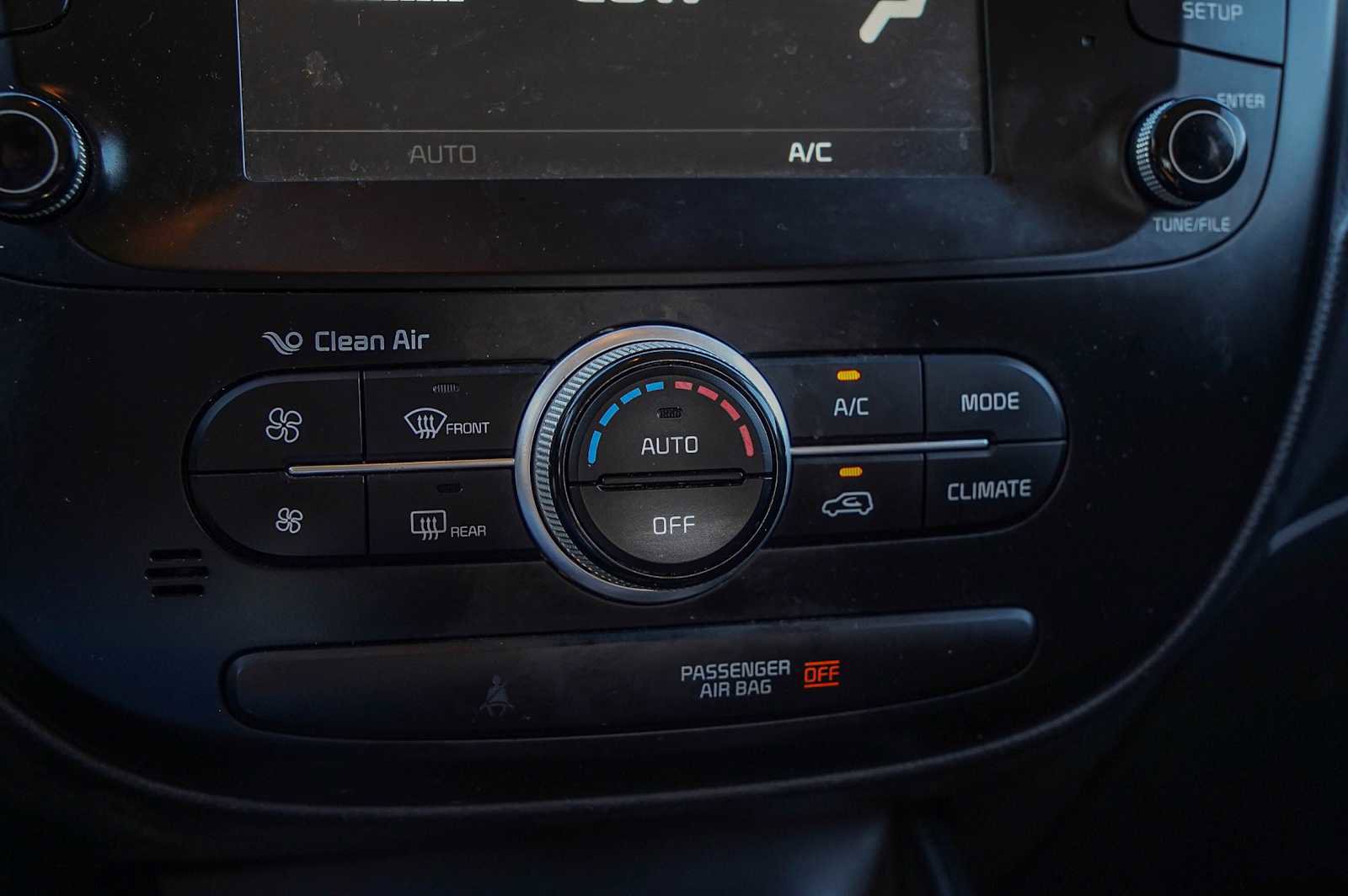 Used 2018 Kia Soul + image 19