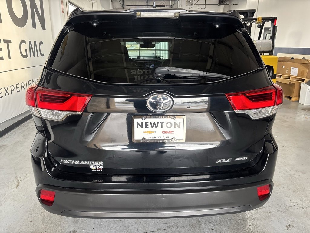 Used 2019 Toyota Highlander XLE image 33