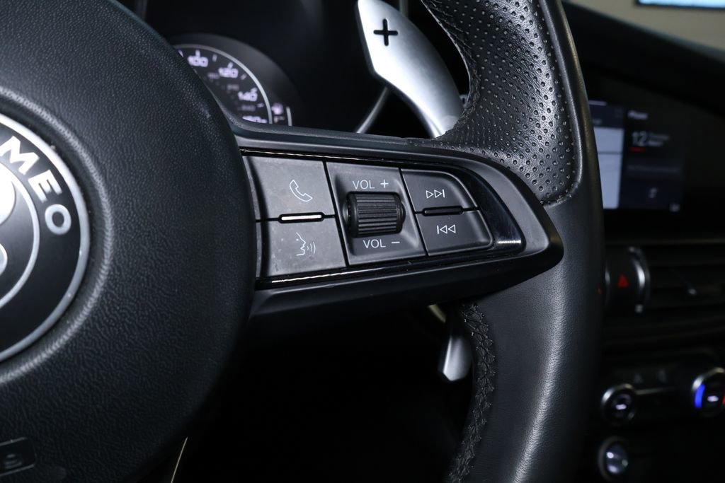 Used 2023 Alfa Romeo Giulia Sprint image 23