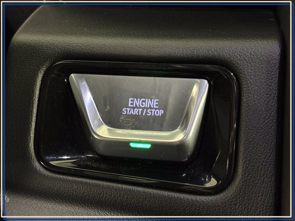 Certified 2025 GMC Yukon Denali AWD/4WD image 26