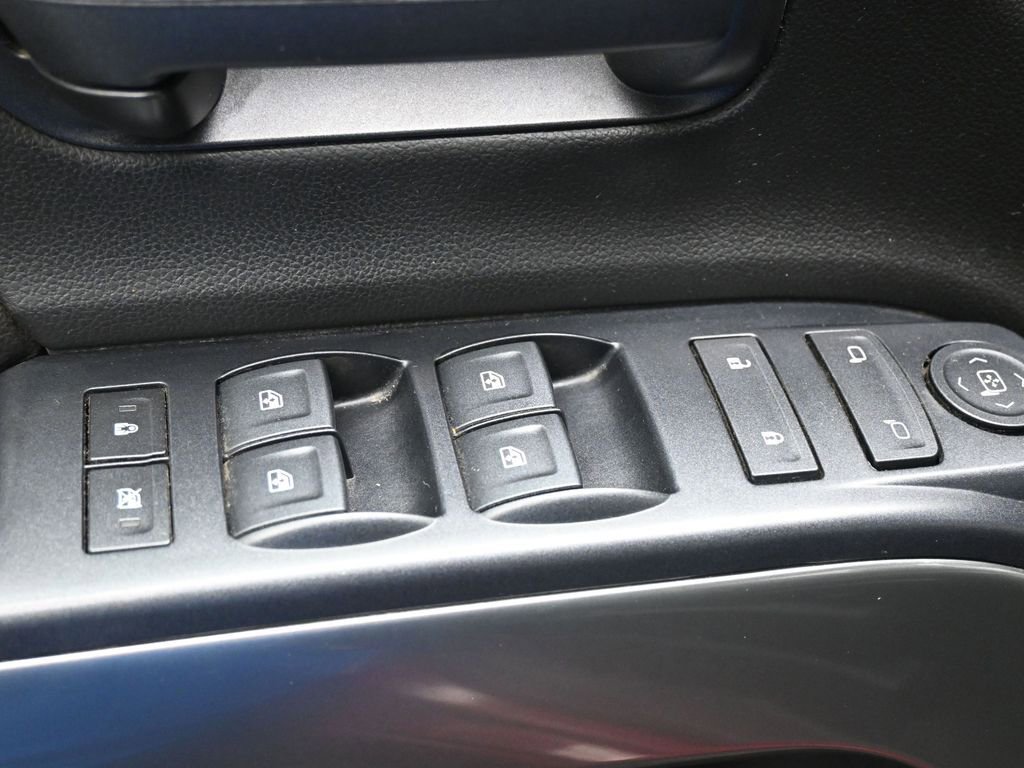 Used 2018 Chevrolet Silverado 1500 LT w/ All Star Edition image 11