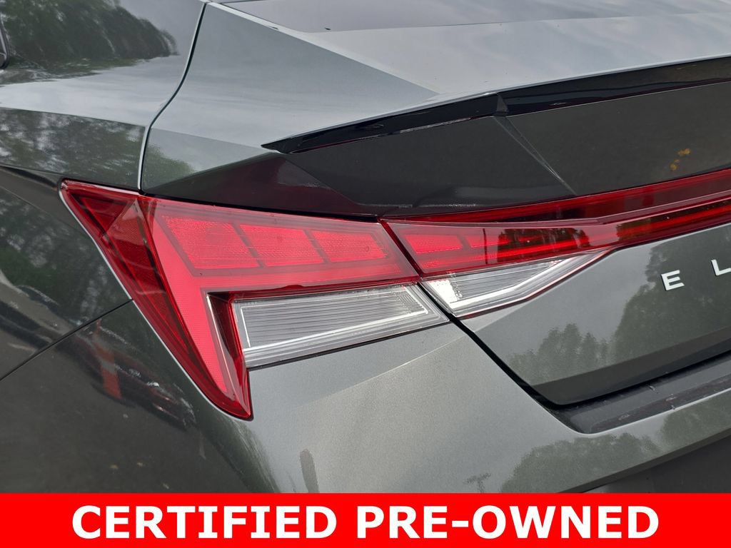 Certified 2025 Hyundai Elantra SEL FWD image 35
