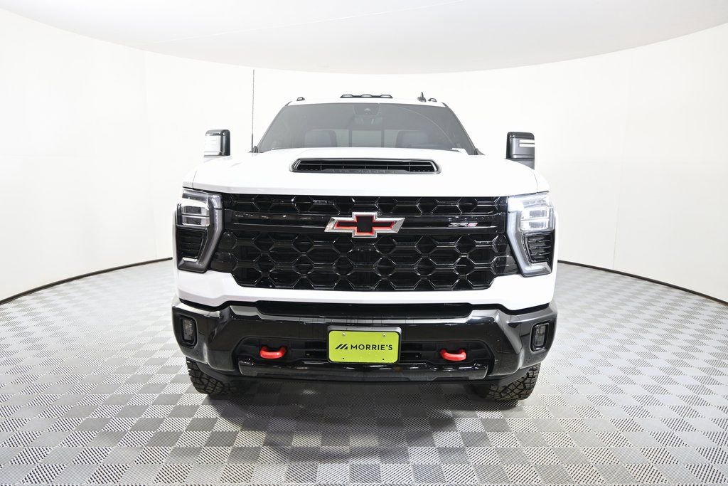 Used 2024 Chevrolet Silverado 2500 ZR2 w/ Technology Package image 11