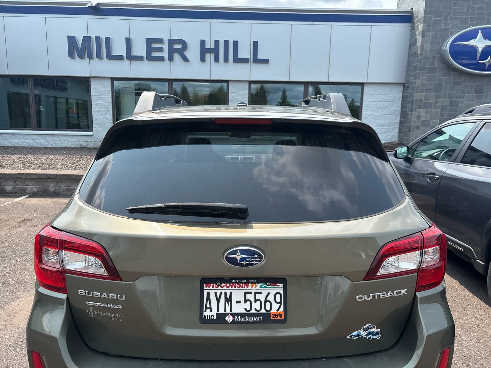 Used 2015 Subaru Outback 2.5i Limited AWD/4WD image 6