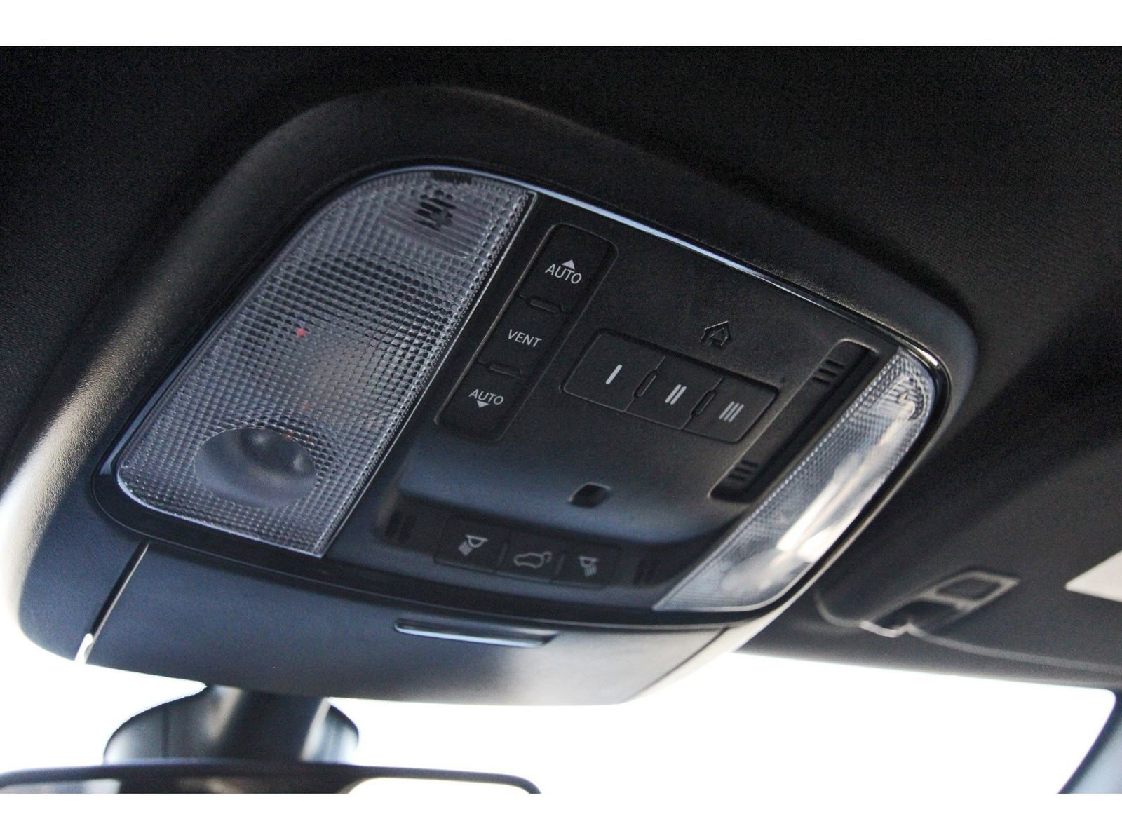 Used 2022 Dodge Durango R/T w/ Blacktop Package image 26