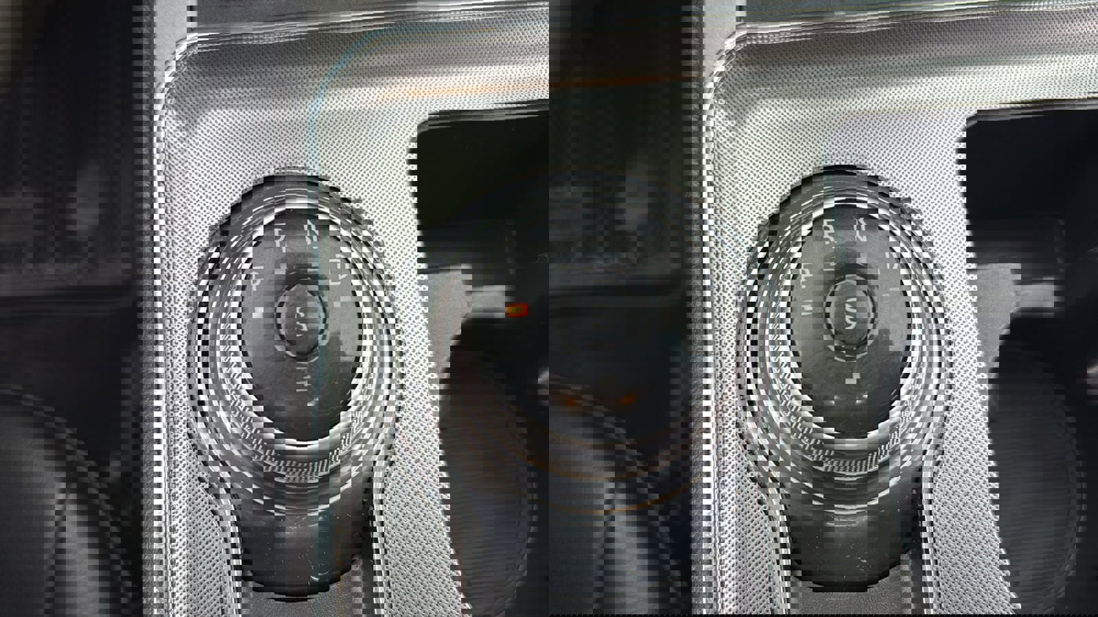 Used 2022 Ford Edge SEL w/ Convenience Package image 19