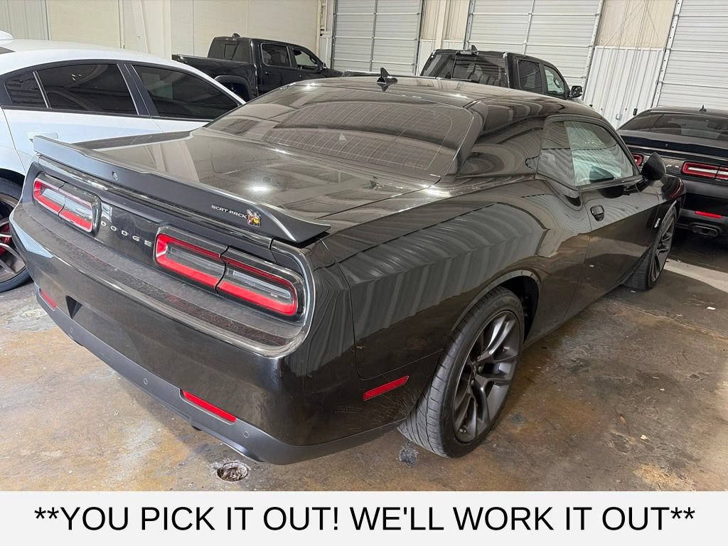 Used 2022 Dodge Challenger R/T Scat Pack RWD image 4