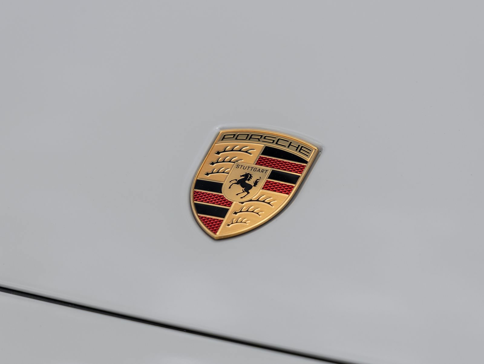 Certified 2025 Porsche Cayenne GTS AWD/4WD image 18