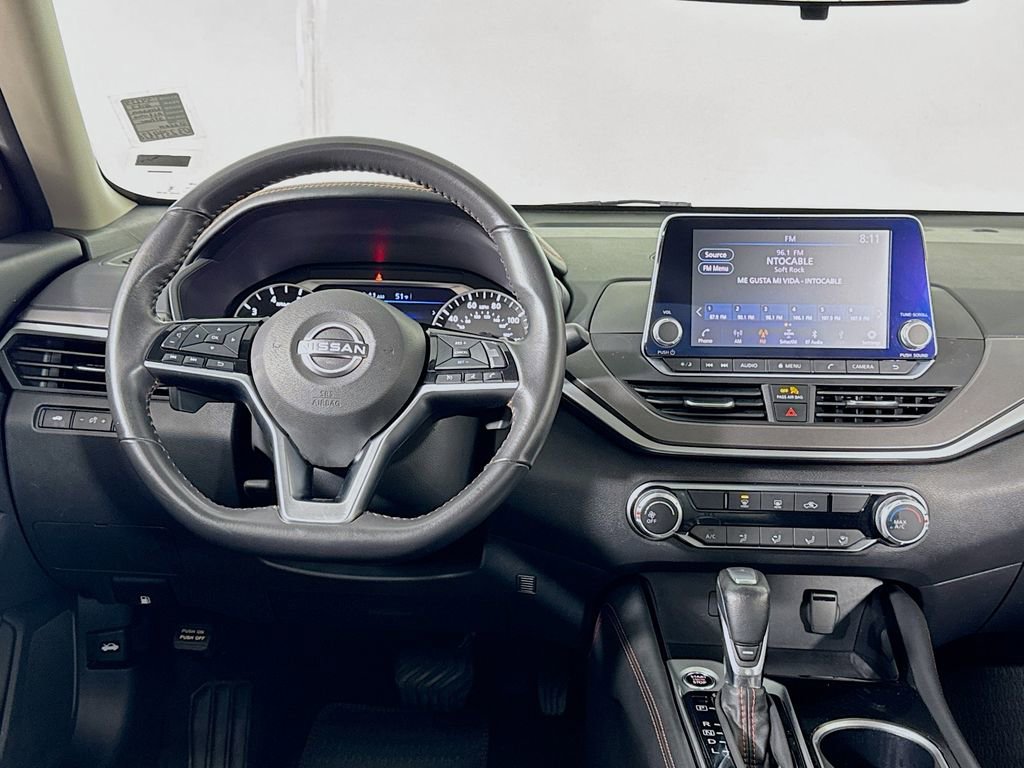 Used 2023 Nissan Altima 2.5 SR FWD image 11