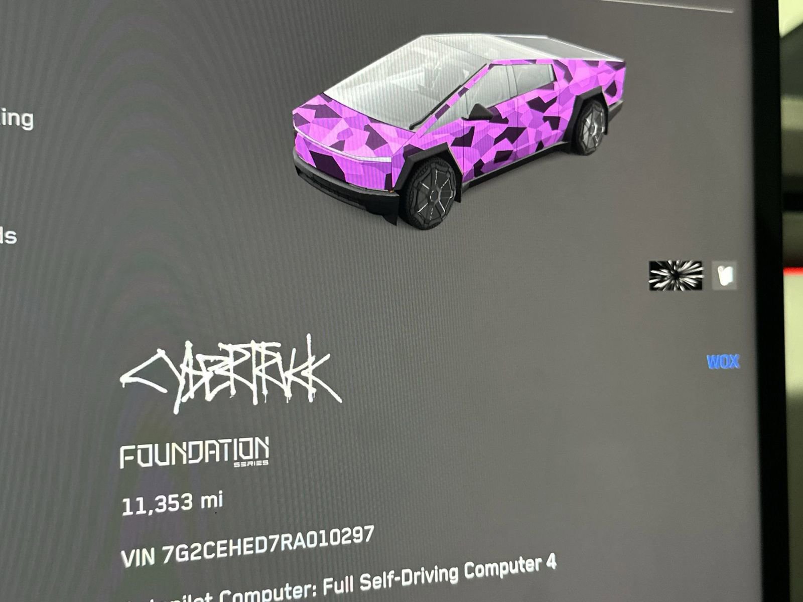 Used 2024 Tesla Cybertruck AWD Crew Cab image 19