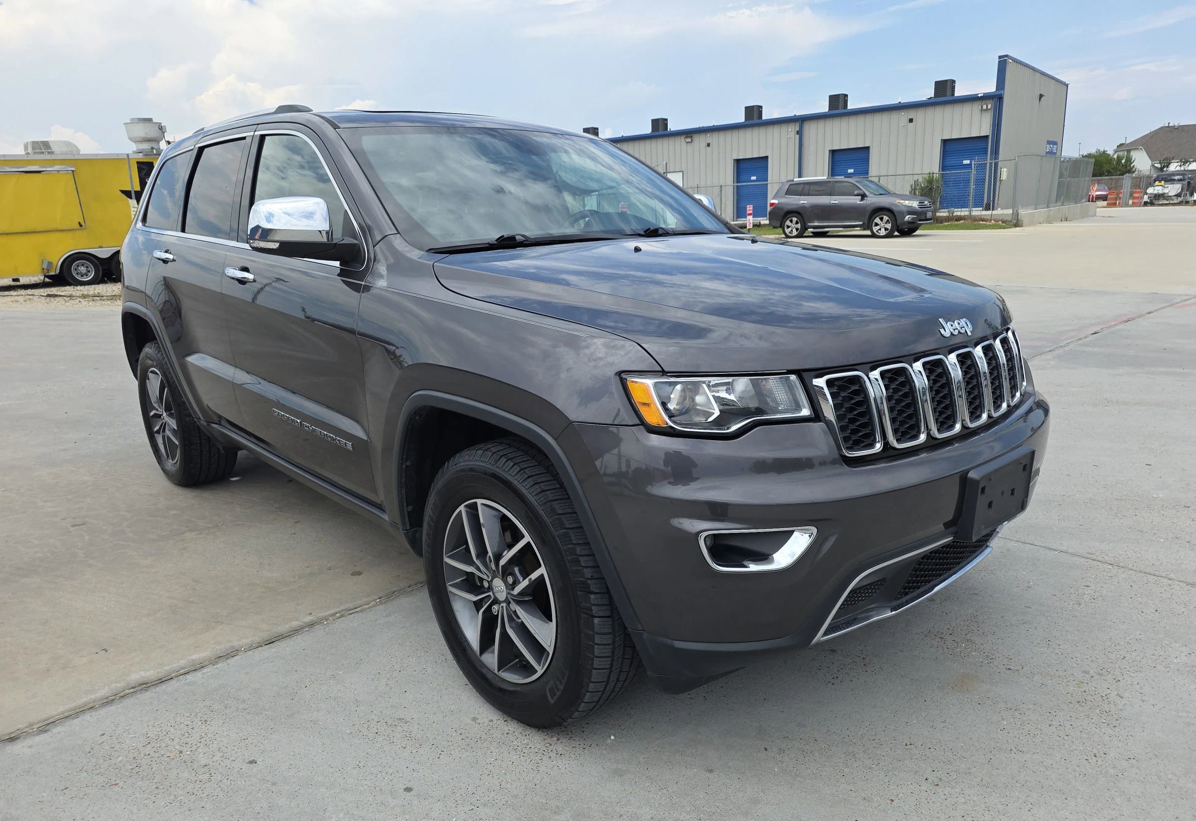 Used 2018 Jeep Grand Cherokee Limited image 7