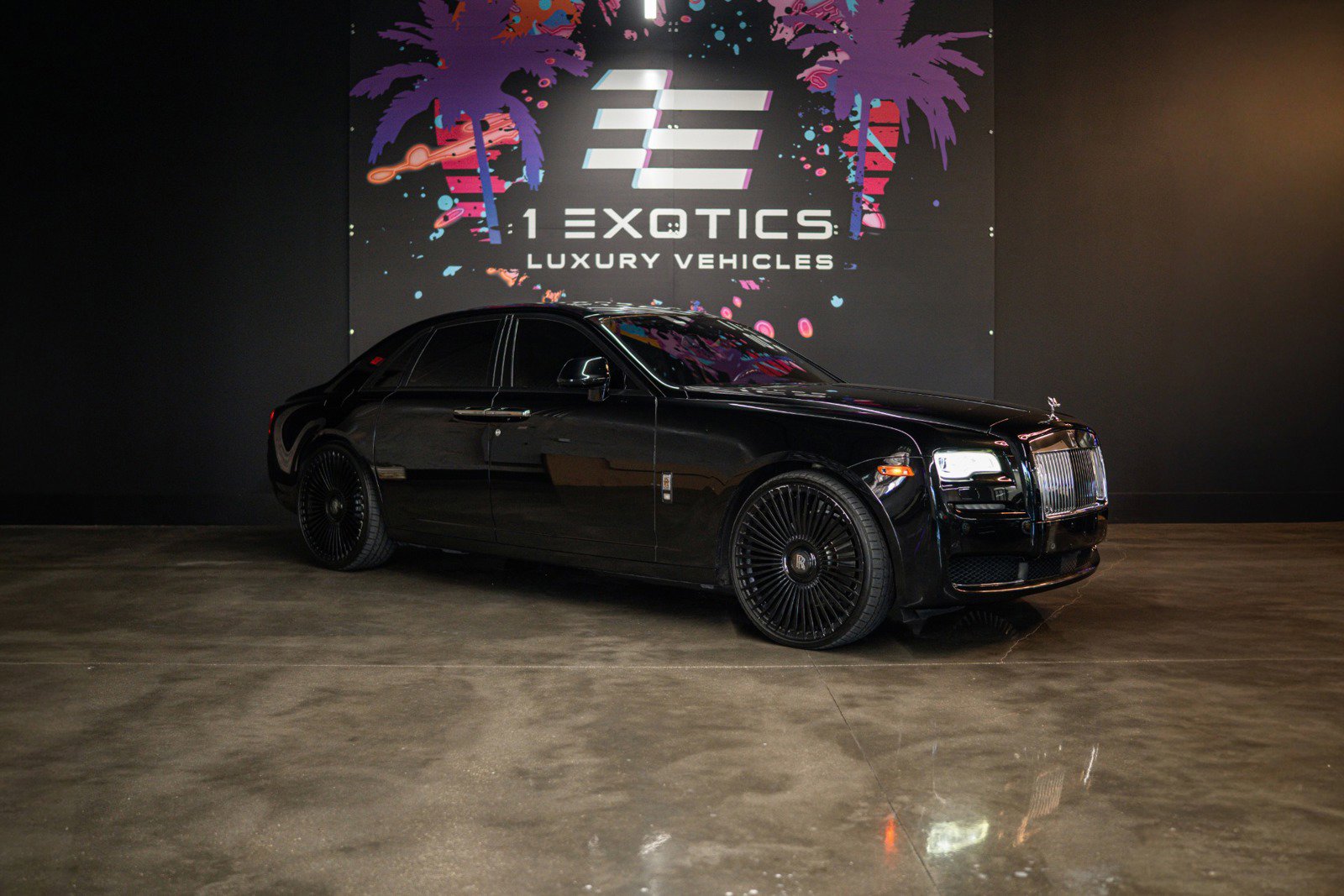 Used 2015 Rolls-Royce Ghost image 4