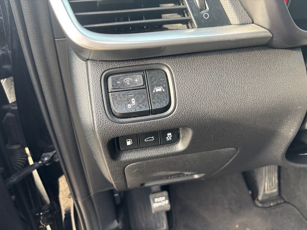 Used 2020 Kia Optima LX image 15