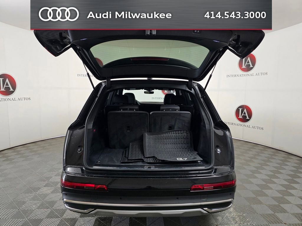 Used 2023 Audi Q7 2.0T Premium w/ Convenience Package AWD/4WD image 9