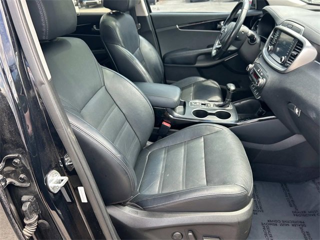 Used 2019 Kia Sorento SX image 29
