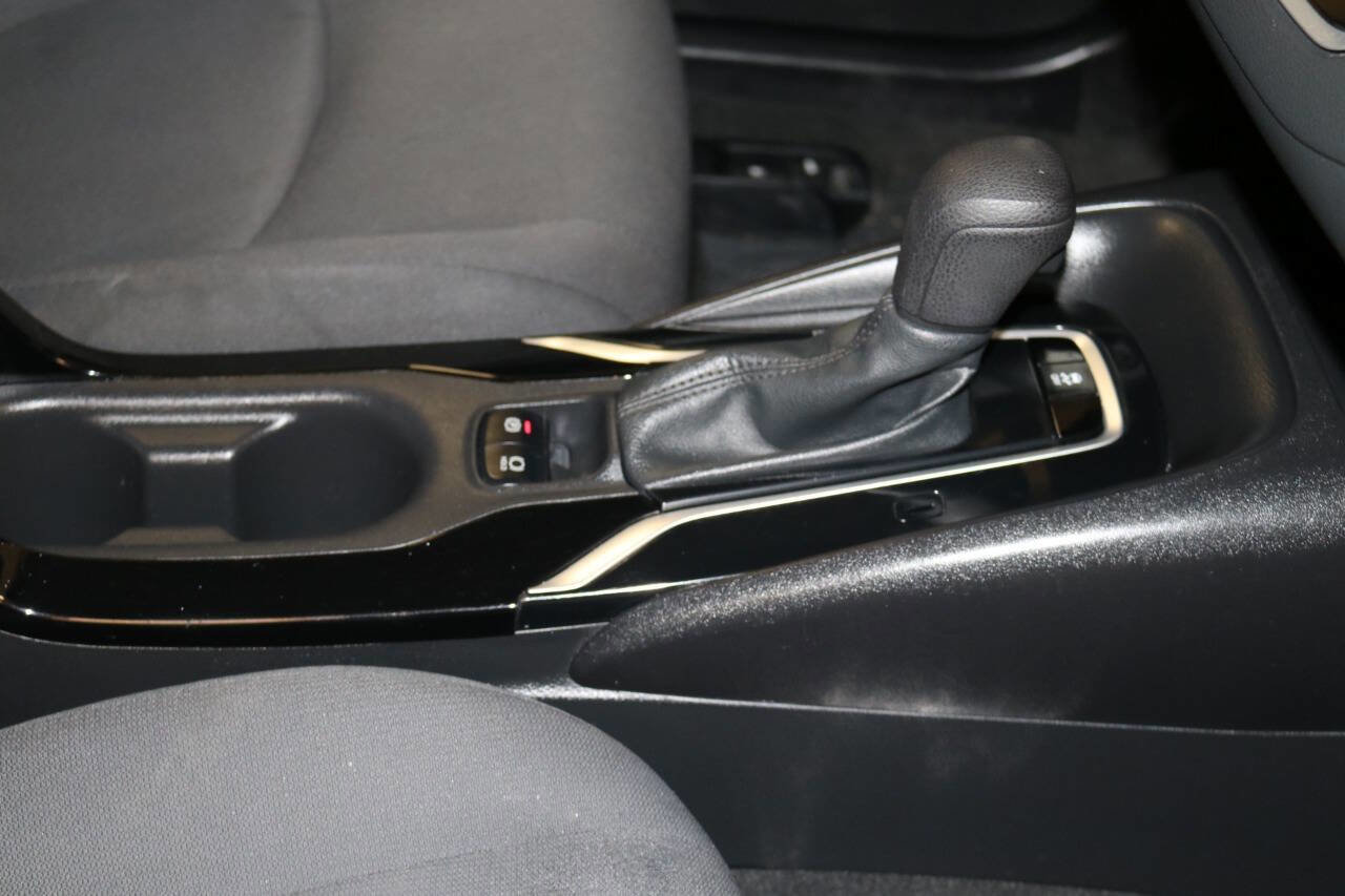 Used 2022 Toyota Corolla LE image 26