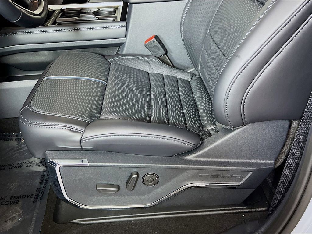 New 2026 Ford F350 Platinum w/ Tremor Off-Road Package image 23