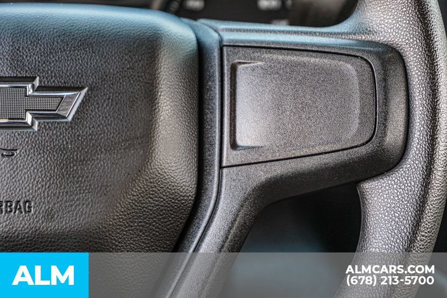 Used 2024 Chevrolet Silverado 1500 Custom Trail Boss w/ Dark Appearance Package AWD/4WD image 29