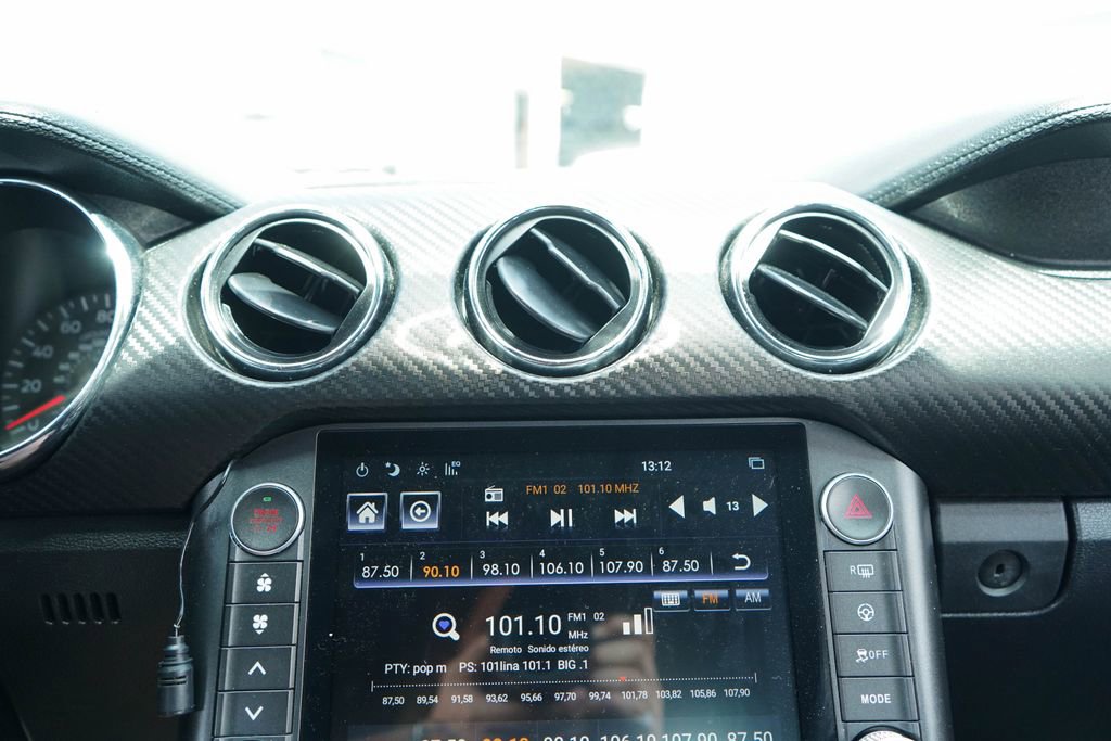 Used 2015 Ford Mustang Coupe RWD image 19