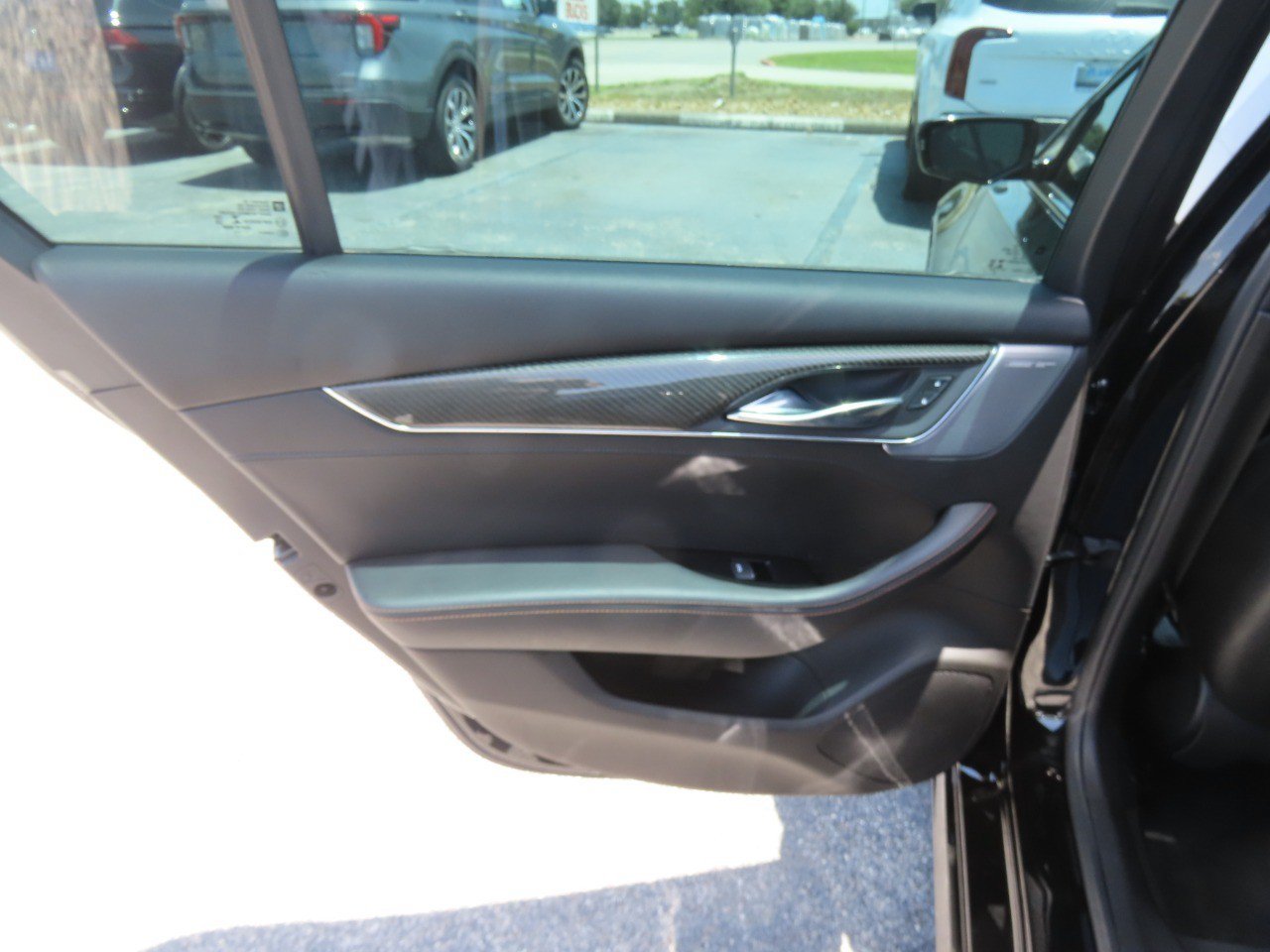 Used 2023 Cadillac CT5 V w/ Premium Package RWD image 19