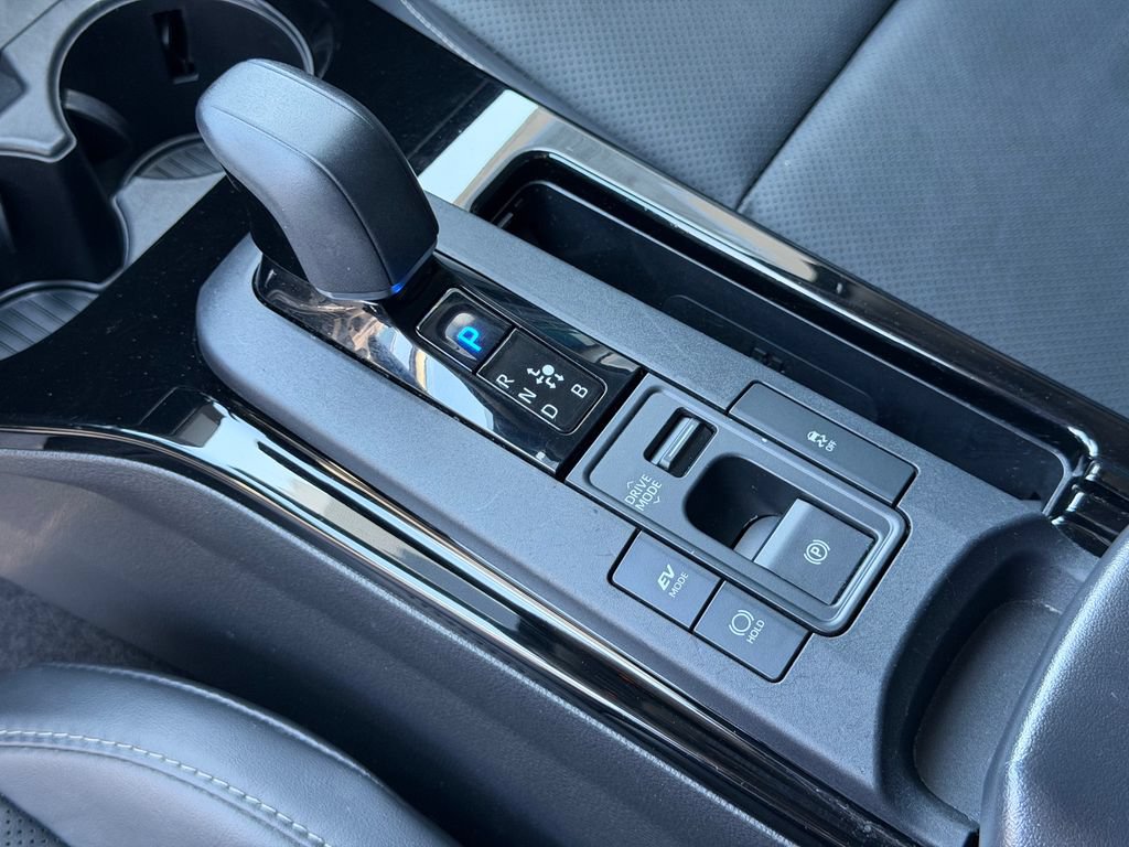 Used 2023 Toyota Prius XLE FWD image 16
