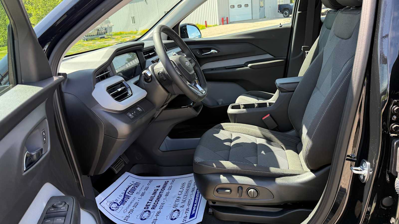 New 2027 Chevrolet Bolt LT w/ Comfort Package FWD image 7