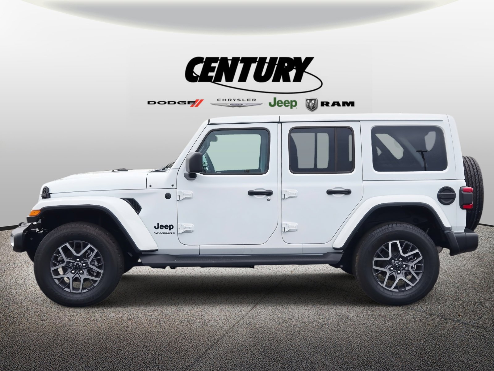 Used 2025 Jeep Wrangler Sahara w/ Safety Group image 7