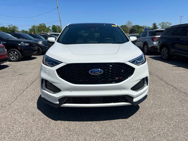 Used 2024 Ford Edge ST w/ Equipment Group 401A AWD/4WD image 2