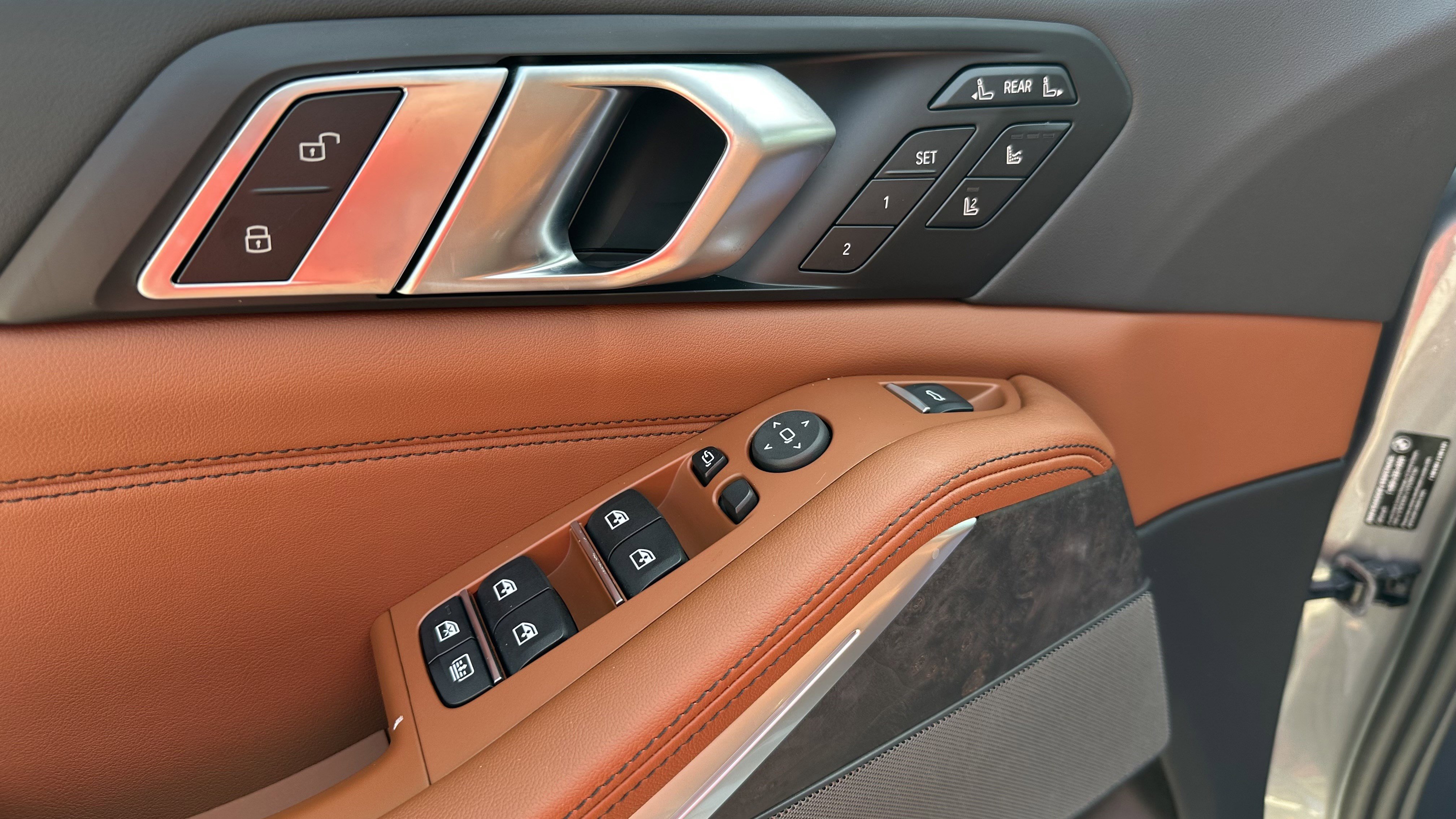 Certified 2026 BMW X7 M60i image 15