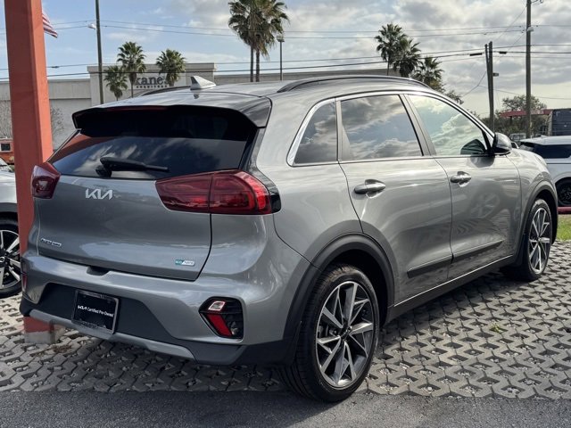 Certified 2022 Kia Niro Touring Special Edition image 7