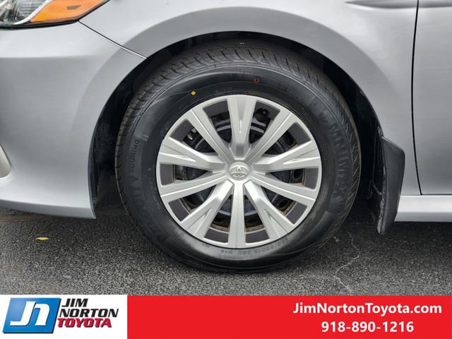 Used 2023 Toyota Camry LE FWD image 13
