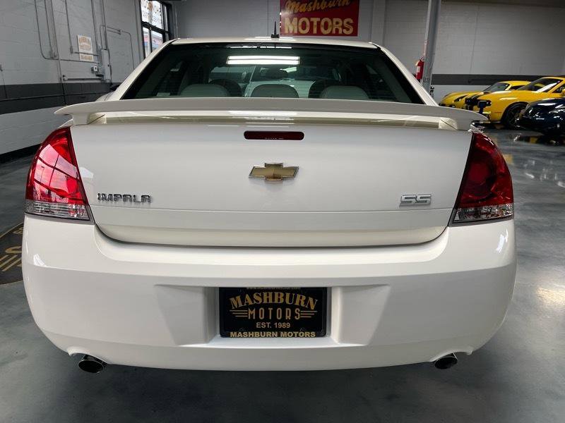 Used 2009 Chevrolet Impala SS w/ Convenience Package FWD image 13